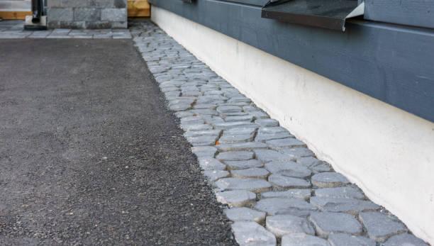 Best Driveway Resurfacing Pavers  in Lden, MA